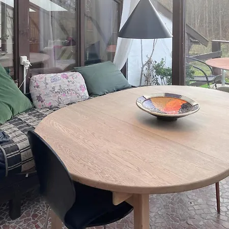 2 Bedroom Cozy In Appartement *