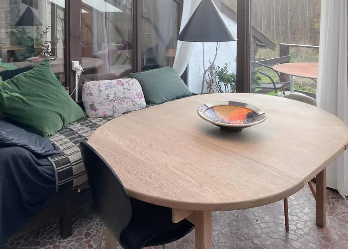 2 Bedroom Cozy In Appartement *